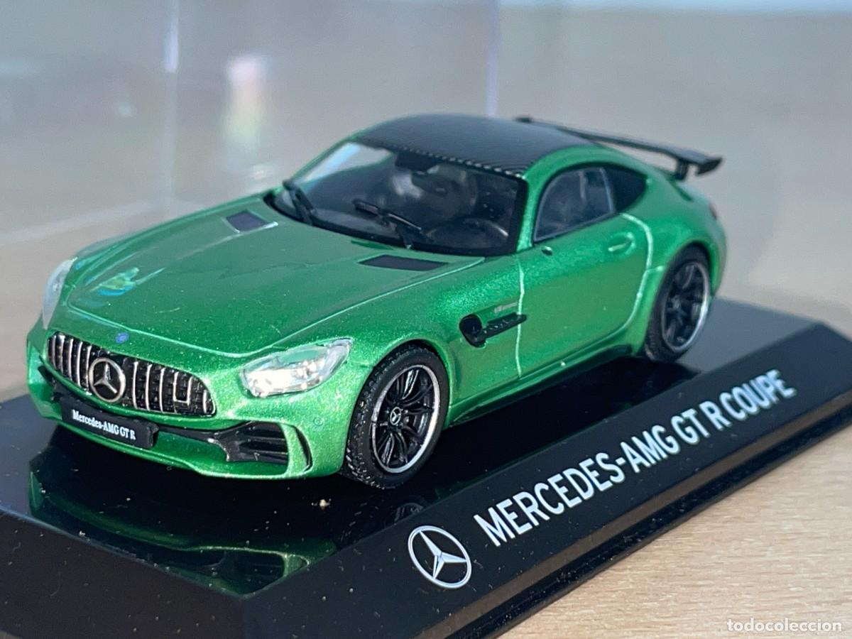 Coches a escala: Coche MERCEDES- AMG GT T Coupe verde metalizado 1:43 die-cast metal car 1/43 salvat SuperCars