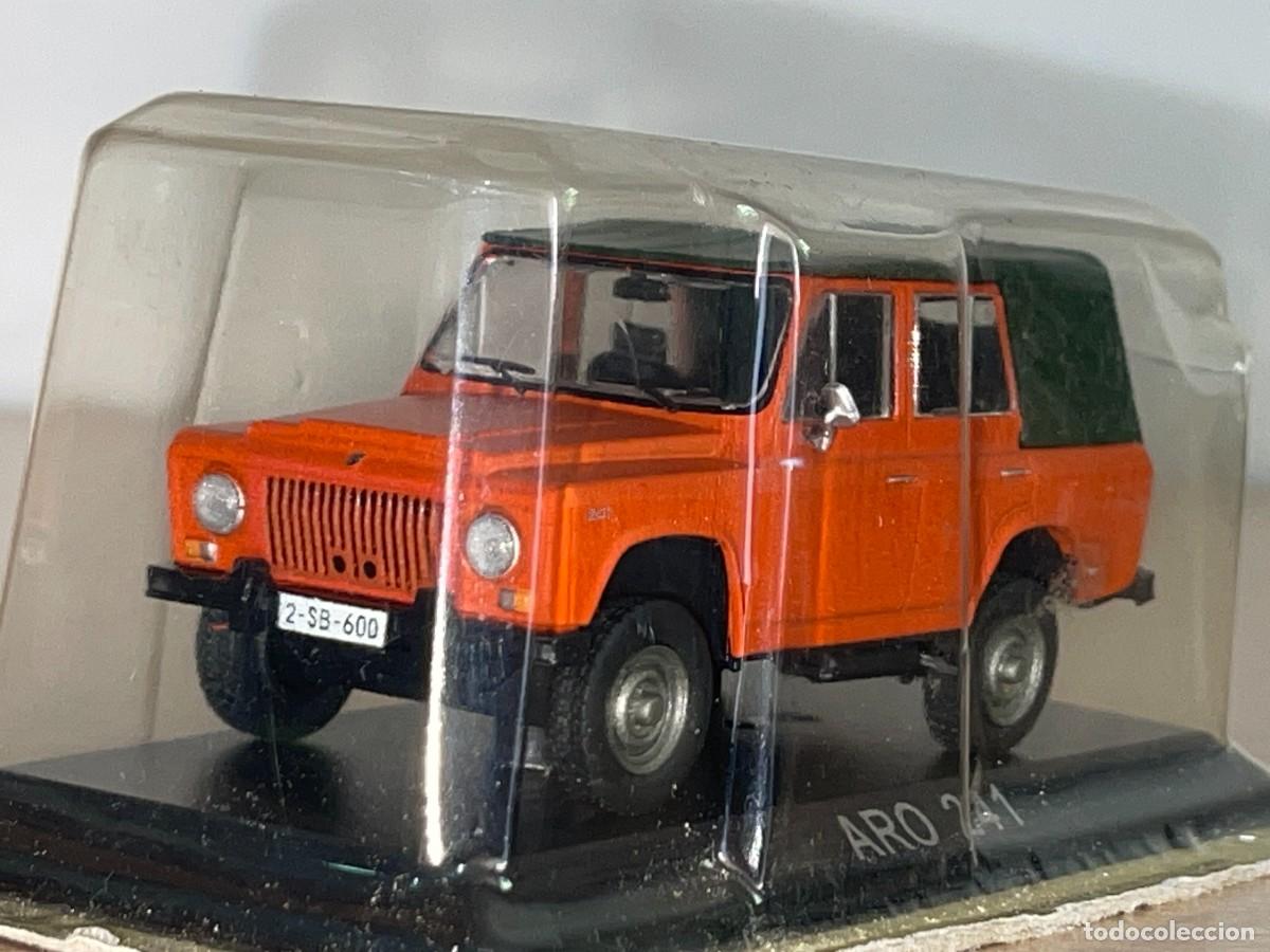 Coches a escala: Coche Todoterreno ARO 241 naranja verde 1:43 die-cast metal car 1/43 4x4 DeAgostini