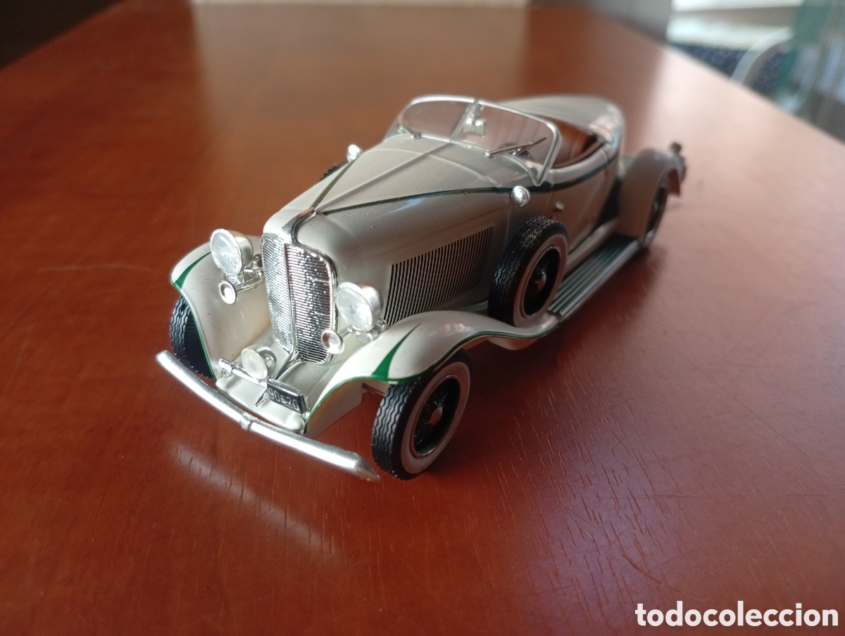 Coches a escala: Auburn baoat tail escala 1:43