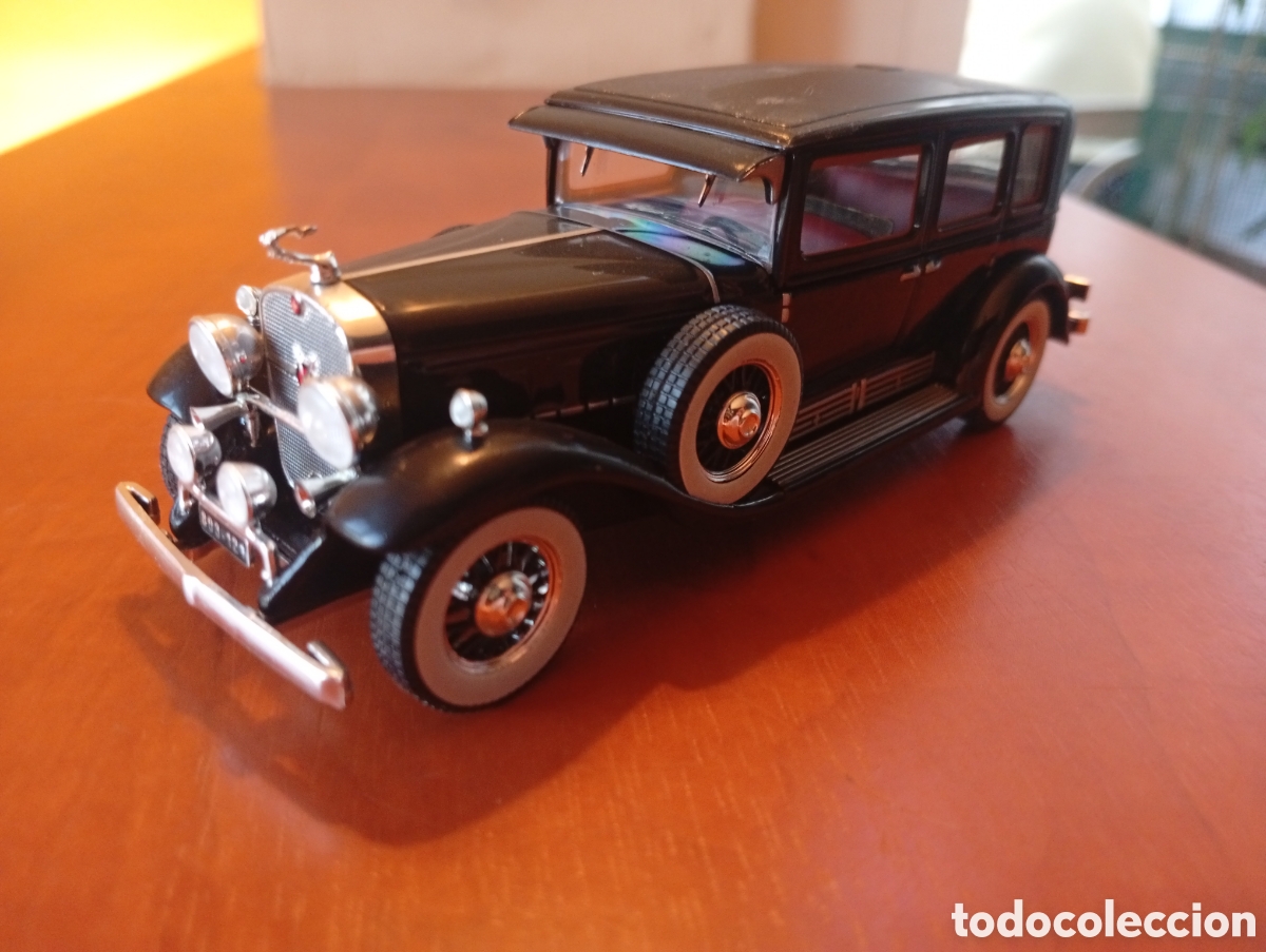 Coches a escala: Cadillac V16 escala 1:42