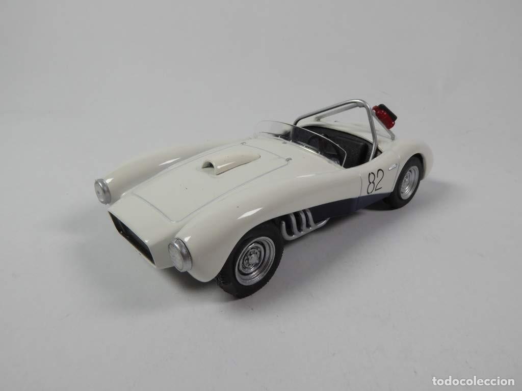 Coches a escala: Miniatura ZiL 112 sports, escala 1:43