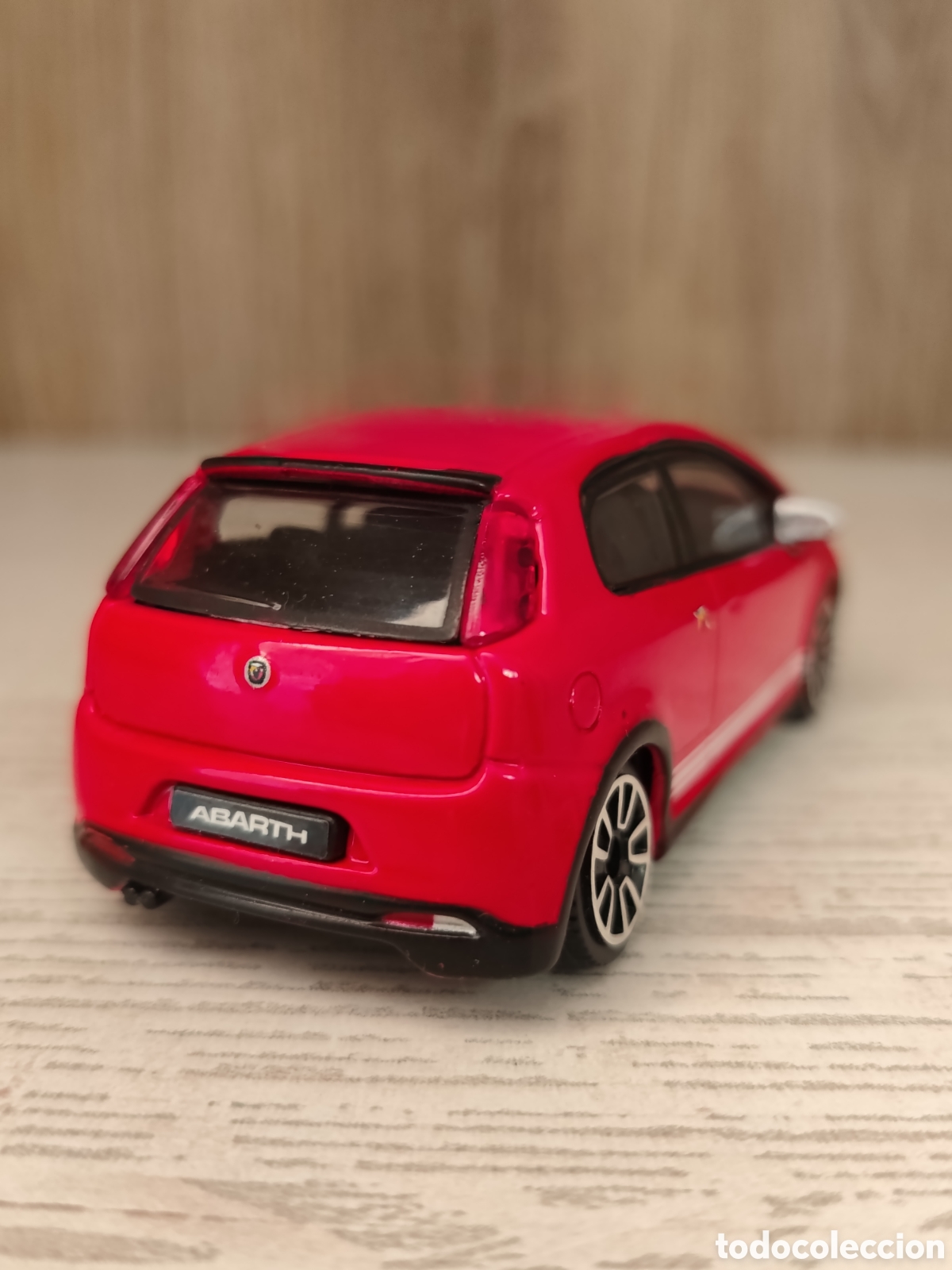Coches a escala: FIAT GRANDE PUNTO ABARTH - Foto 2