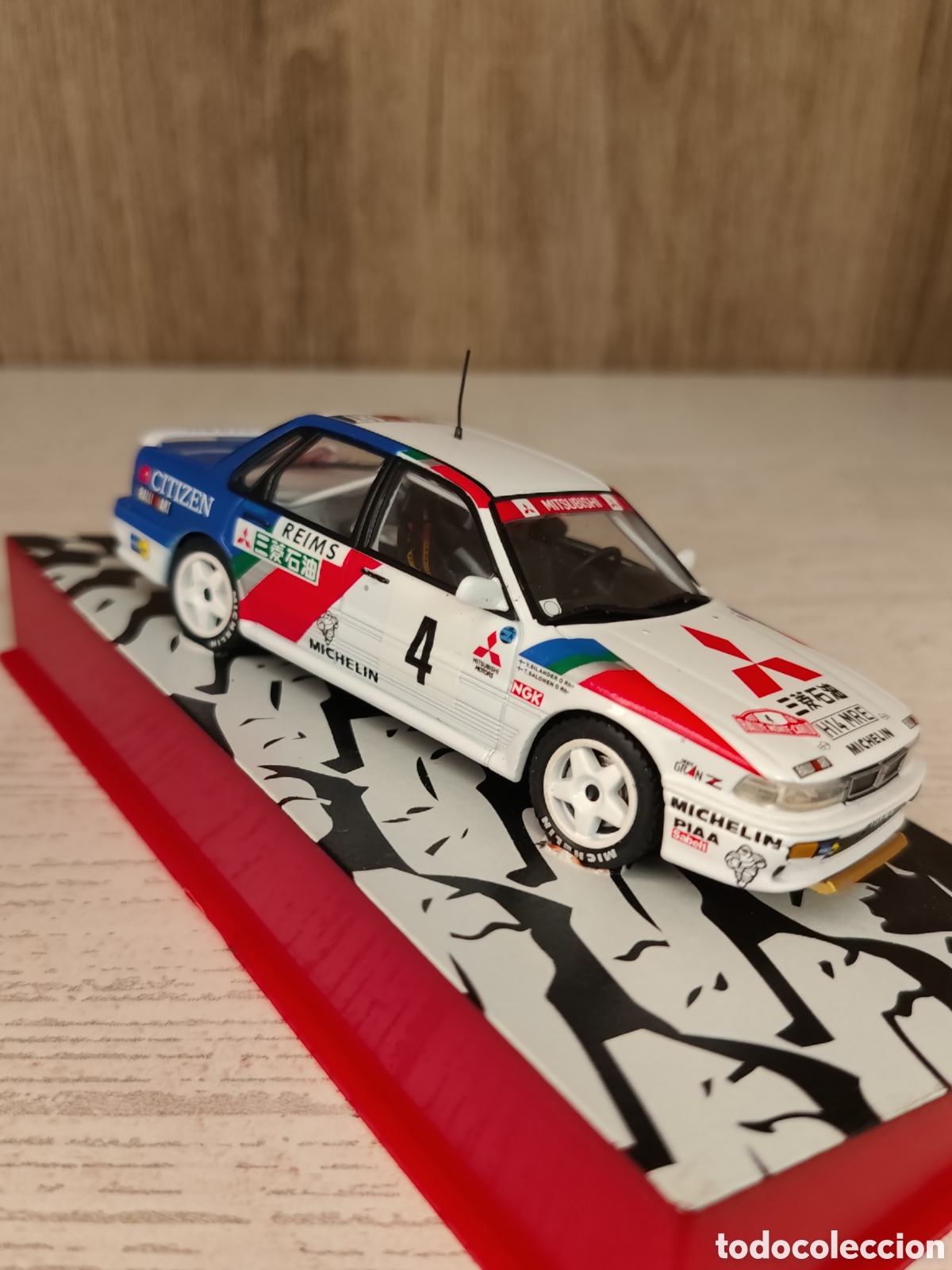 Coches a escala: MITSUBISHI GALANT VR 4