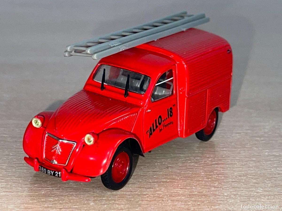 Coches a escala: Furgoneta CITRO&Euml;N 2CV Azu Allo...18 les pompiers bomberos 1:43 die-cast metal car 1/43 Norev 2 cv