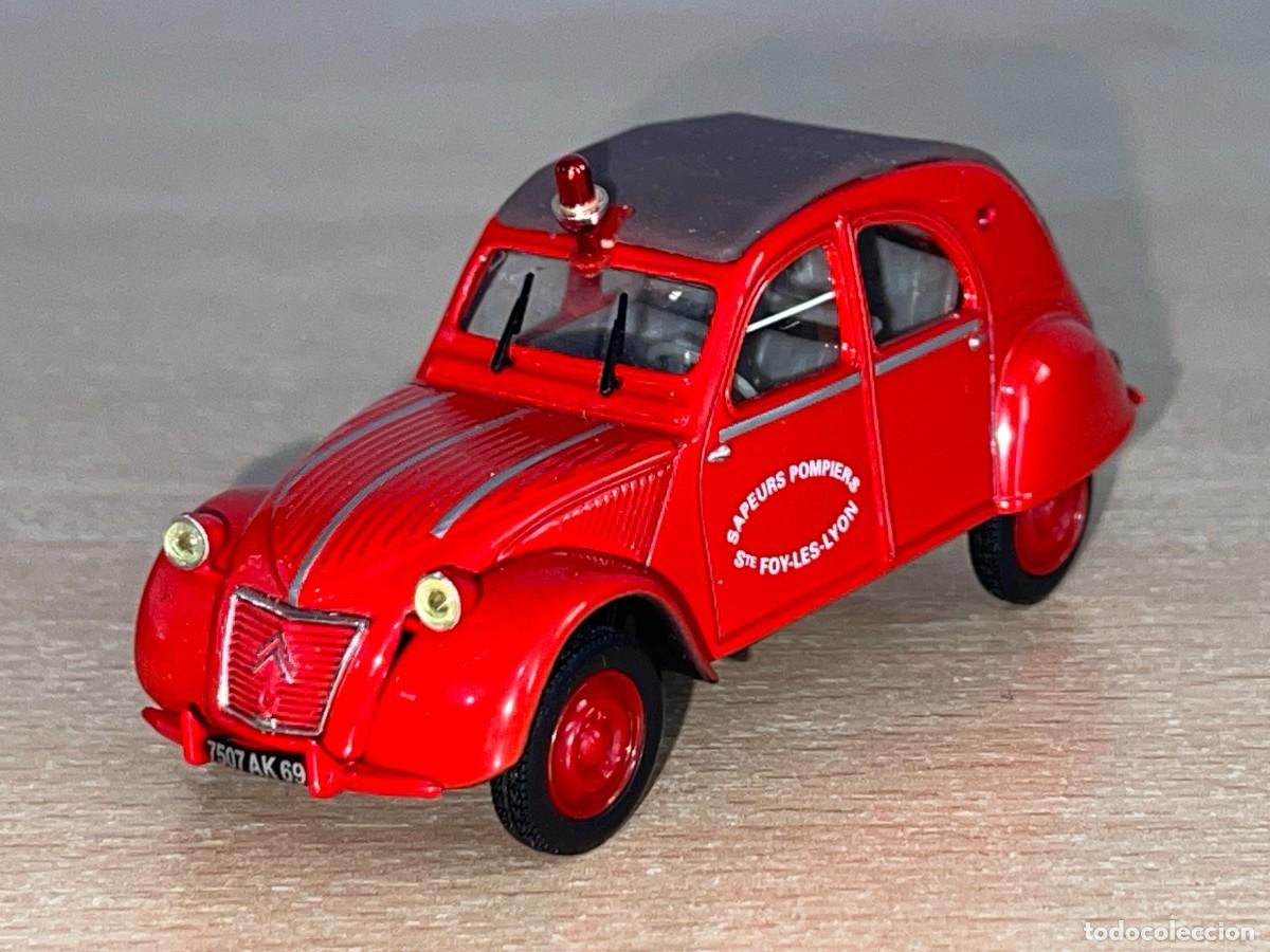 Coches a escala: Furgoneta CITRO&Euml;N 2CV Azl Sapeurs Pompiers Lyon bomberos 1:43 die-cast metal car 1/43 Norev 2 cv