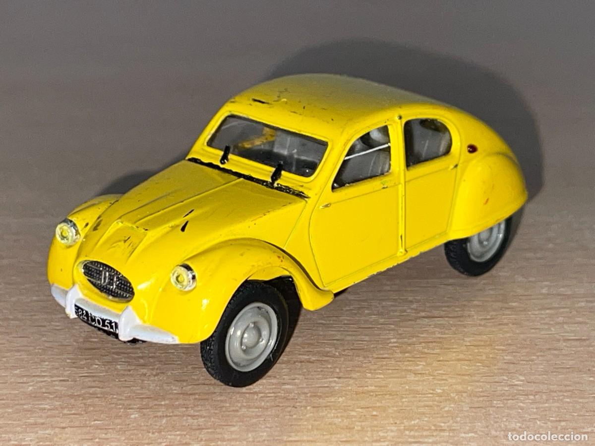 Coches a escala: Coche CITRO&Euml;N 2CV Dagonet amarillo 1:43 die-cast metal car 1/43 Norev 2 cv