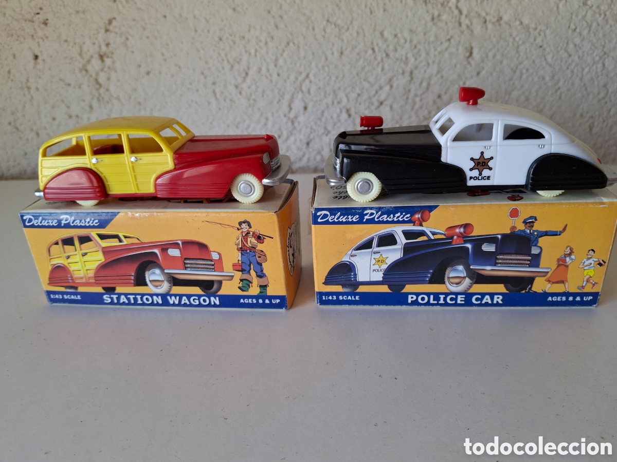 Carros em escala: DOS COCHES DELUXE PLASTIC STATION WAGON Y POLICR CAR
