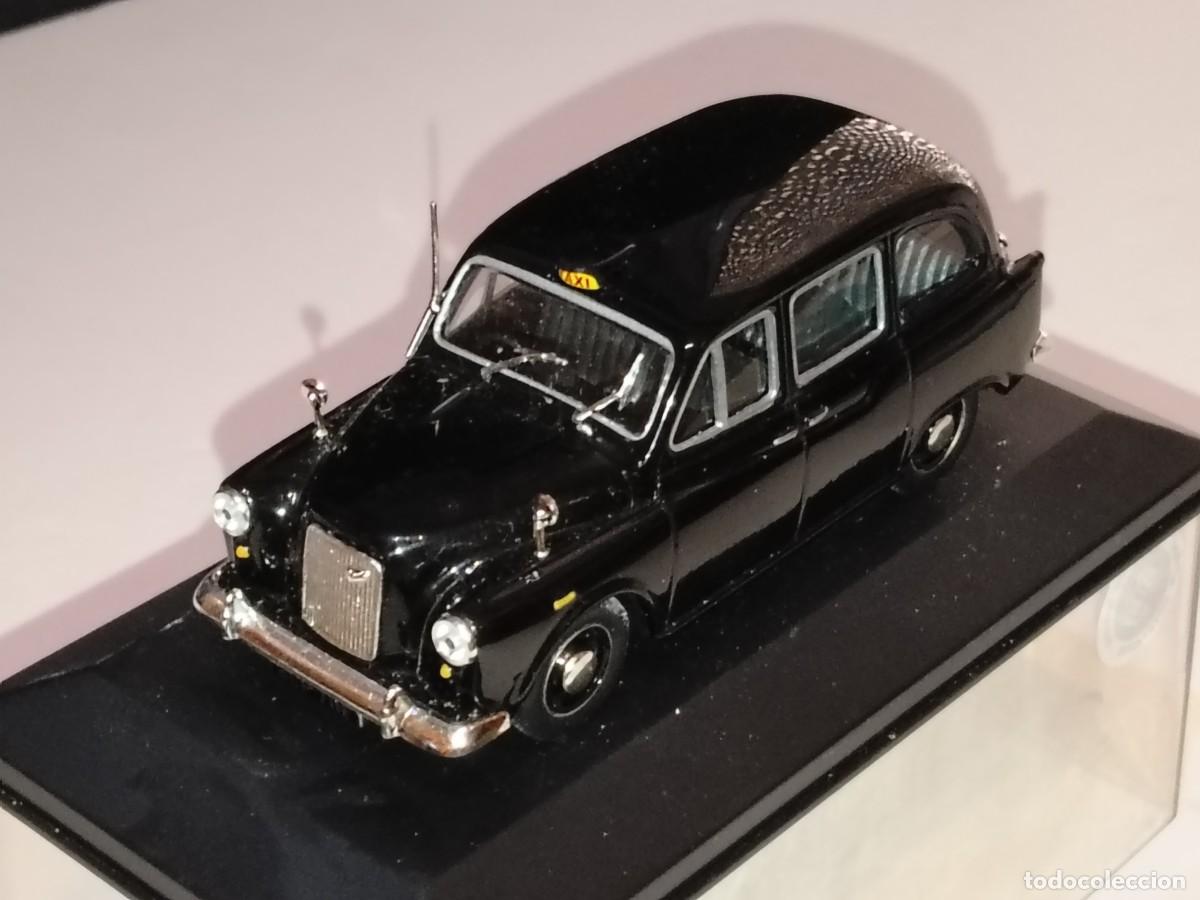 Auto in scala: CL&Aacute;SICO TAXI LONDRES AUSTIN FX4 1/43 DIE-CAST 1965