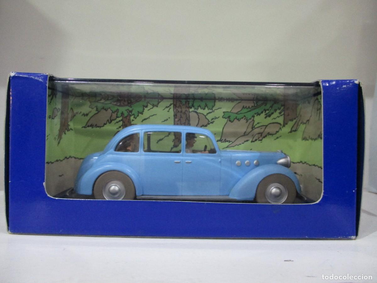 Auto in scala: COCHE TINTIN DE BIANCA CASTAFIORE - EL CETRO DE OTTOKAR - ESCALA 1/43 - NUEVO