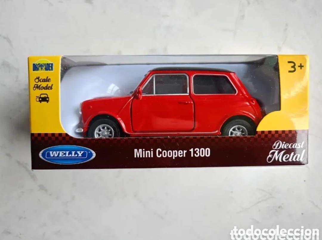 Coches a escala: Mini Cooper 1300 Welly rojo diecast metal 1:18