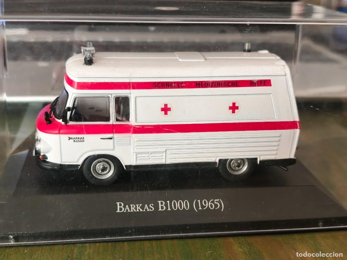 Coches a escala: Barkas B1000 B 1000 (1965). Ambulancia. Escala 1/43.