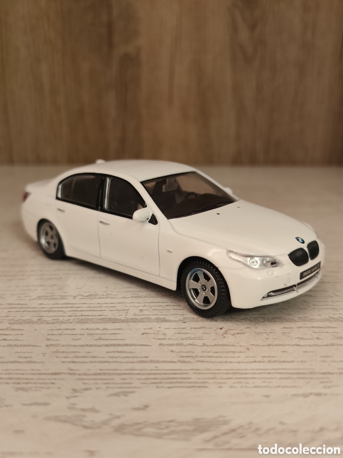 Coches a escala: BMW SERIE 5 E60 e 1.43