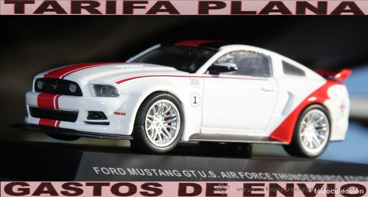 Coches a escala: FORD MUSTANG GT U.S. AIR FORCE THUNDERBIRDS EDITION 2013 ESCALA 1:43 DE ALTAYA EN SU CAJA