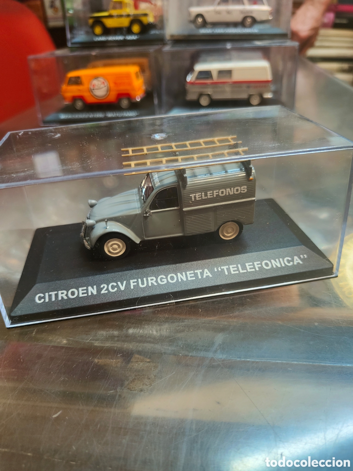 Coches a escala: Citro&euml;n 2 CV Furgoneta Telef&oacute;nica IXO