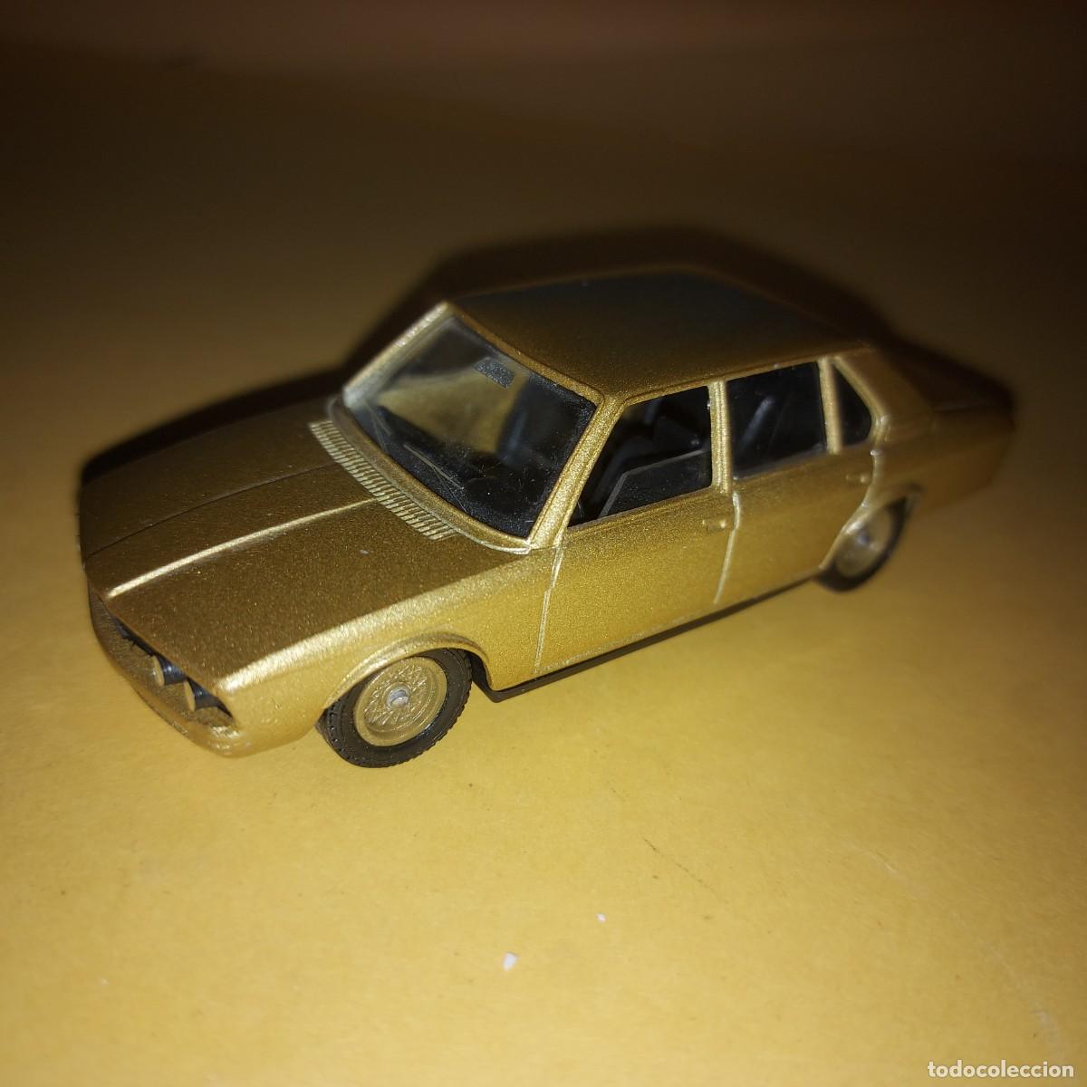 Coches a escala: coche BMW 530 SOLIDO