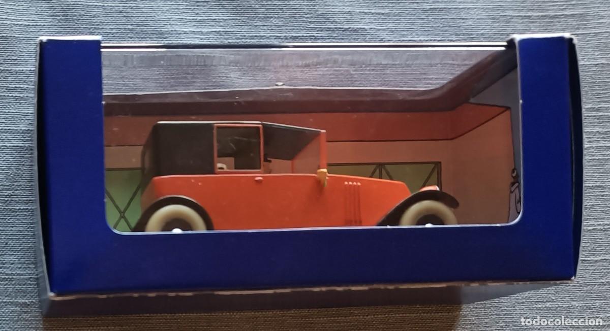 Coches a escala: Tintin Coche Atlas 46 Le Taxi rouge Renault NN Crabe aux pinces d'Or Ed. francesa