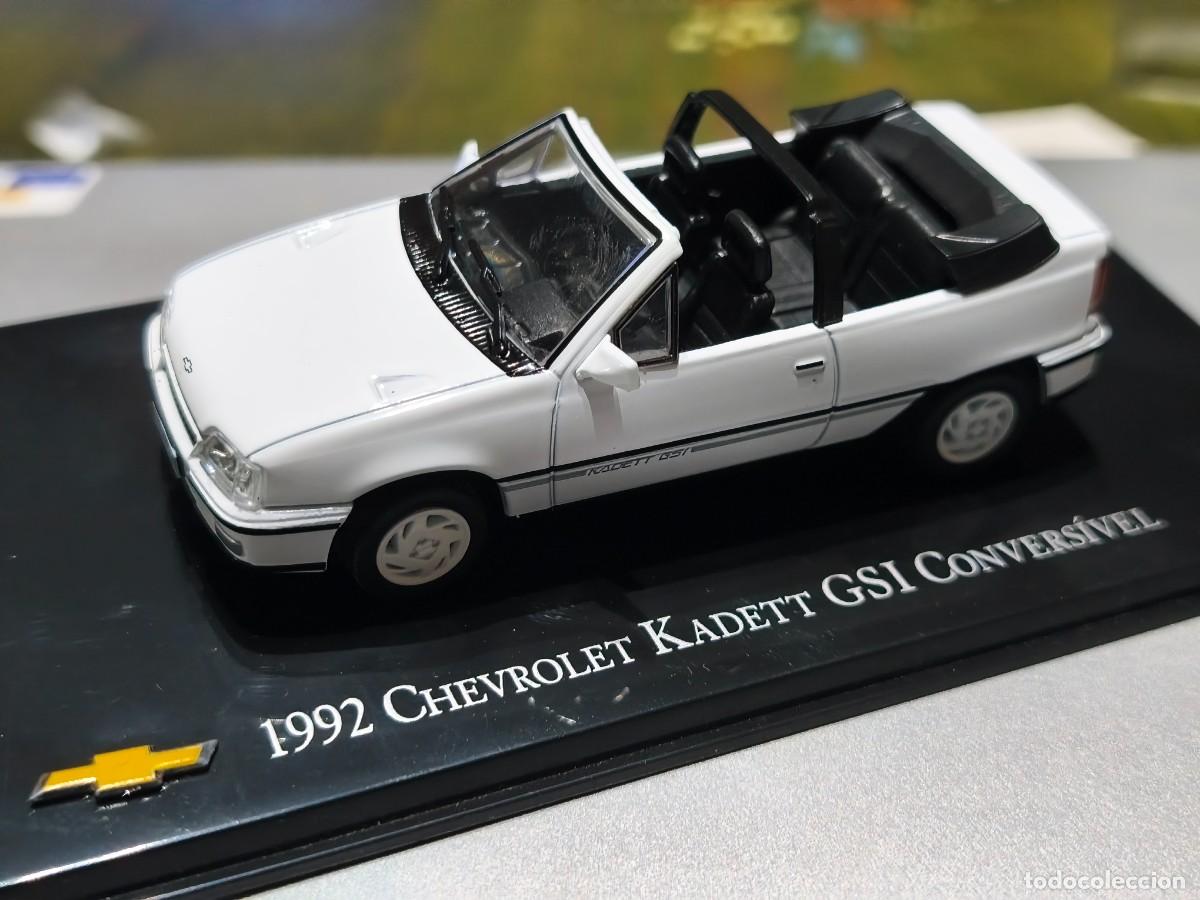 Coches a escala: Chevrolet Kadett GSI Conversivel (1992).Opel Kadett GSI Cabrio. Escala 1/43. EDICOLA EDICHEV066