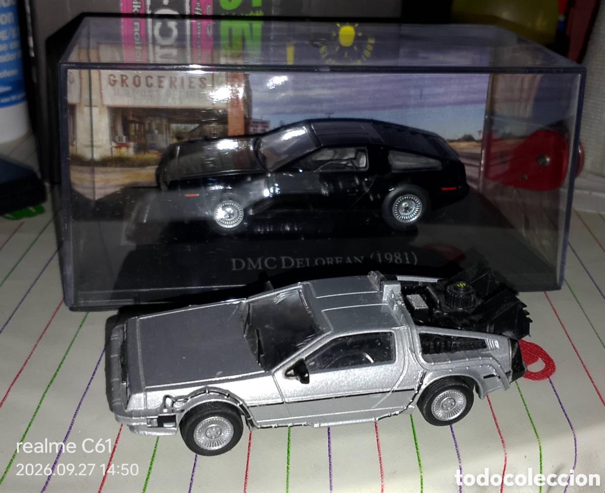 Coches a escala: Altaya DELOREAN 1981 negro ech 1/43 urna metacrilato + DMC 12 M&aacute;quina Tiempo 1982 REGRESO AL FUTURO