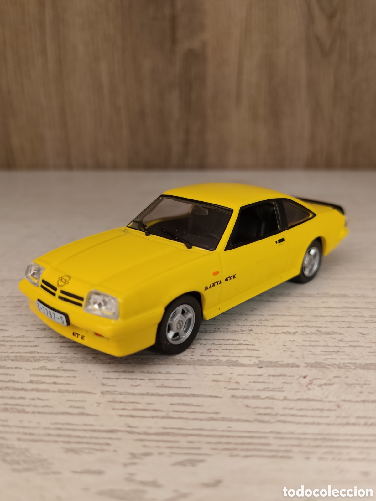 Coches a escala: OPEL MANTA GT E ALTAYA.