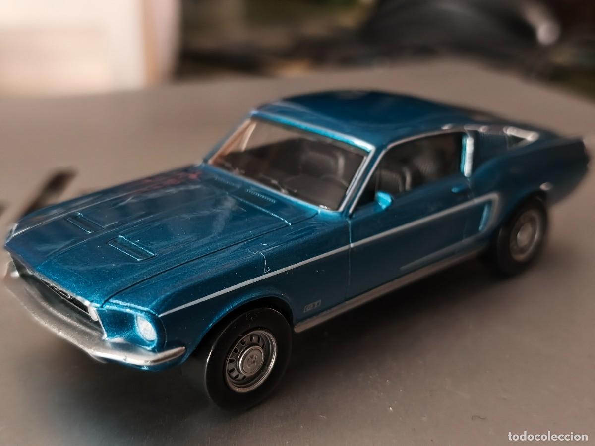 Coches a escala: Ford Mustang Fastback. (1968). Escala 1/43. Norev. Azul Acapulco.