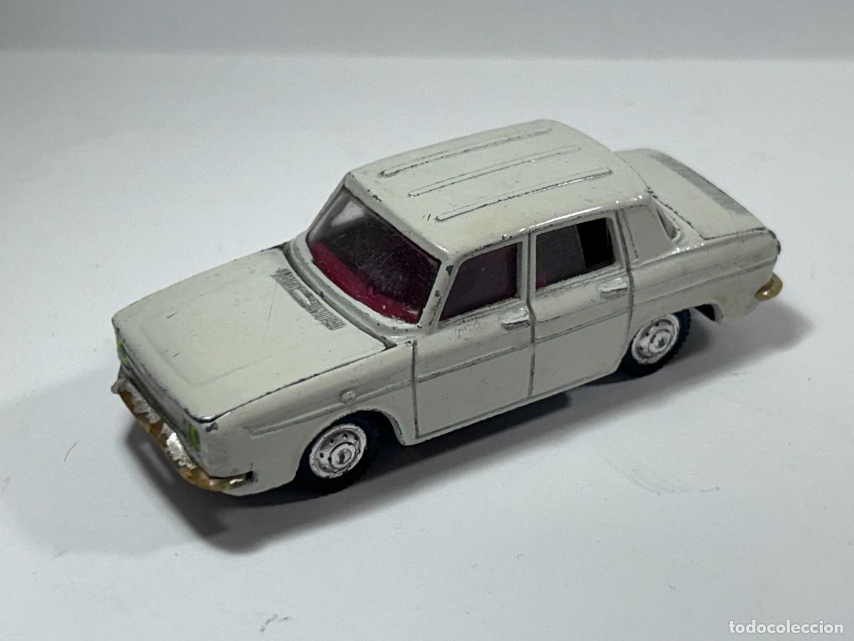 Coches a escala: RENAULT 4-10 DE JOAL