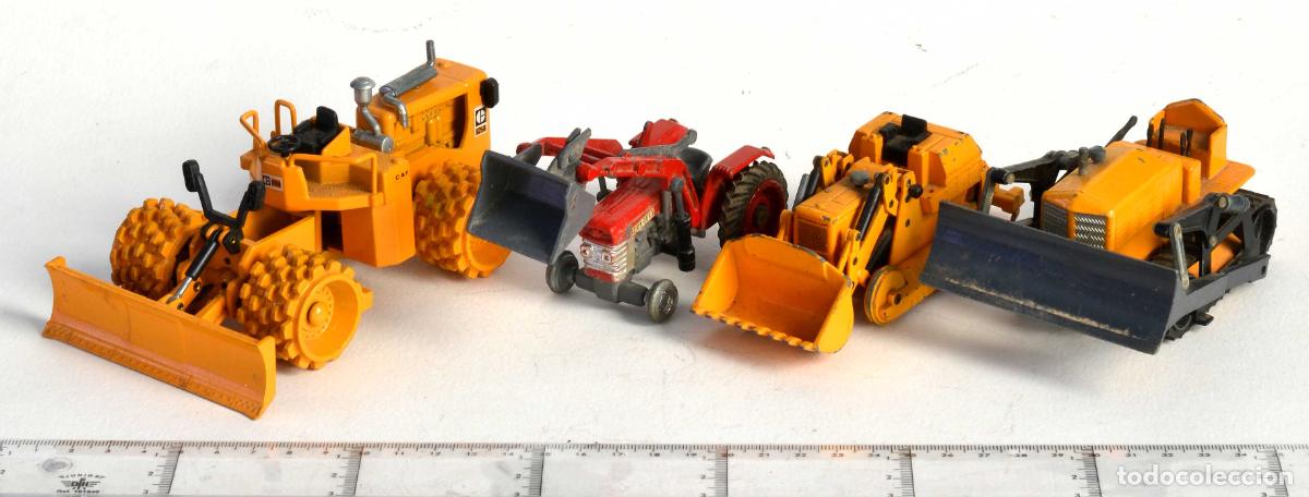 Coches a escala: LOTE DE 4 VEH&Iacute;CULOS JOAL - MADE IN SPAIN
