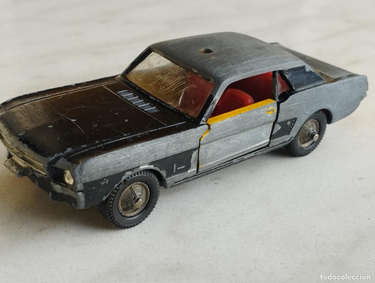 Coches a escala: DALIA FORD MUSTANG TAXI DE BARCELONA DALIA SOLIDO ORIGINAL 1,43 N&ordm; 59 RAREZA