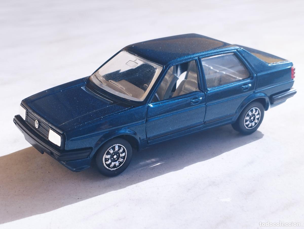 Coches a escala: VW VOLKSWAGEN GOLF JETTA II DE SCHABAK ESCALA 1,43