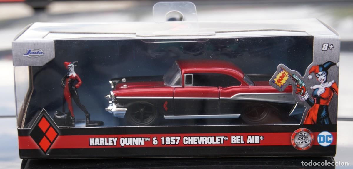 Coches a escala: CHEVROLET BEL AIR 1957 HARLEY QUINN ESCALA 1/32 DE JADA EN SU CAJA