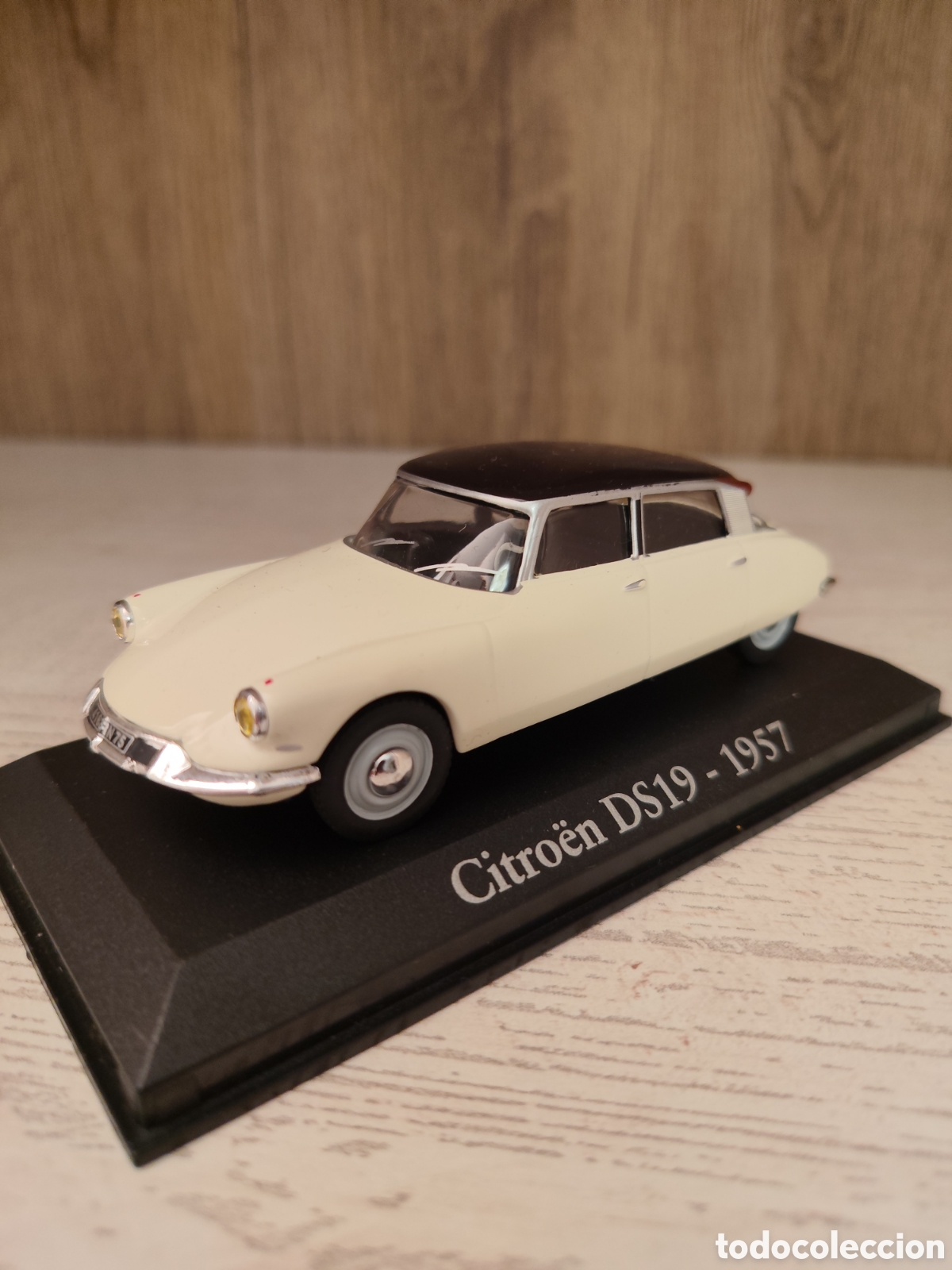 Coches a escala: CITRO&Euml;N DS 19 '57 ALTAYA. .