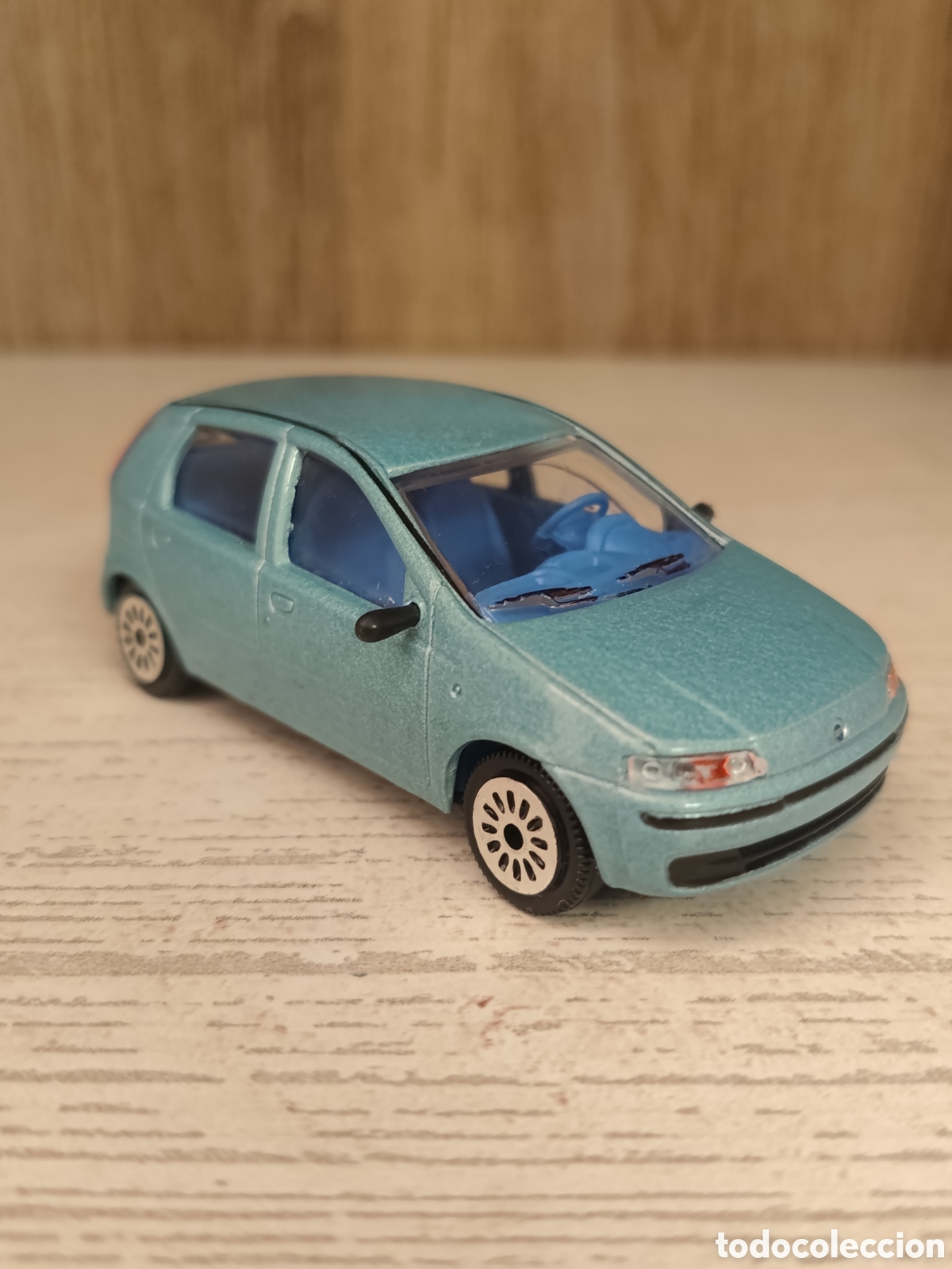 Coches a escala: FIAT PUNTO II 5p ELX e 1.43