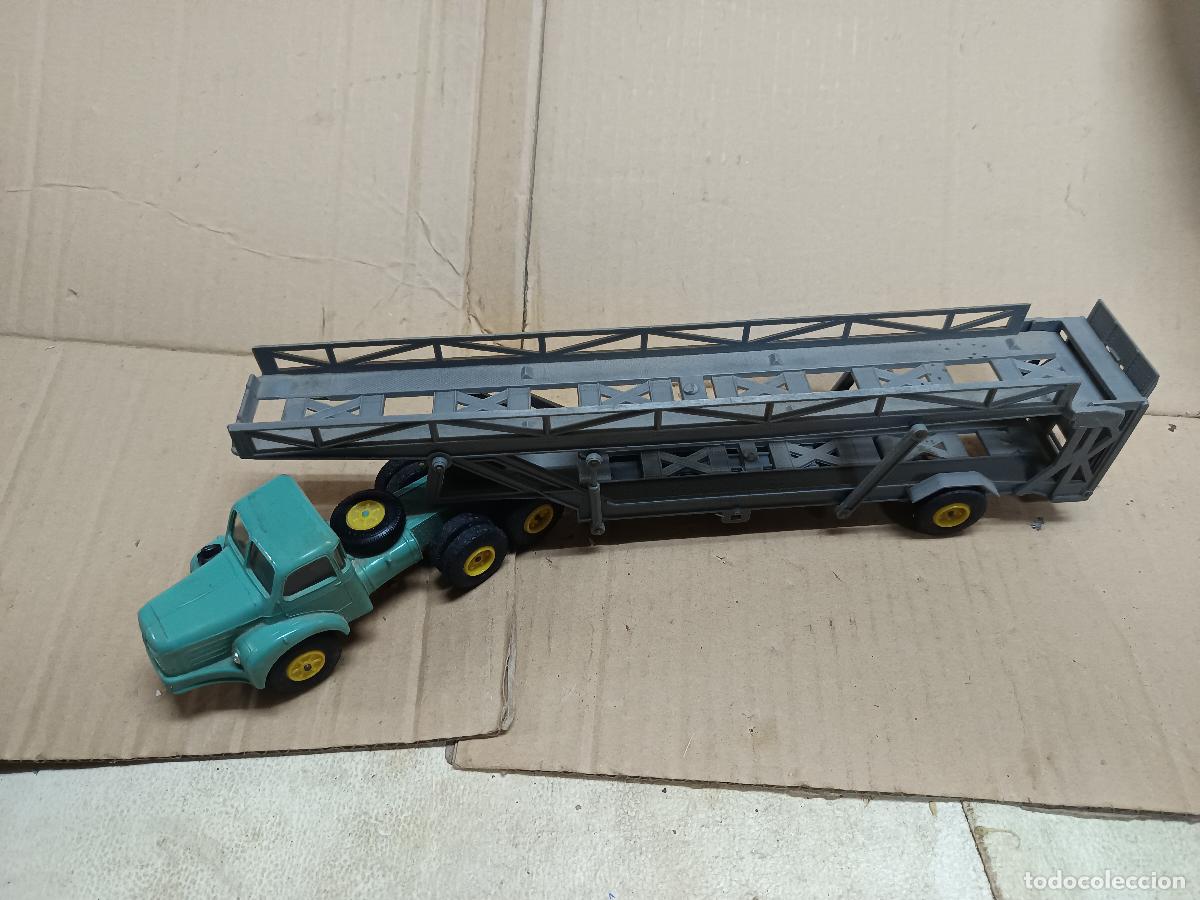 Coches a escala: CAMI&Oacute;N NOREV, TRACTORA TBO 15 BERLIET CON REMOLQUE COCHES, NYLON, A&Ntilde;OS 60, ESCALA 1/43, FRANCE
