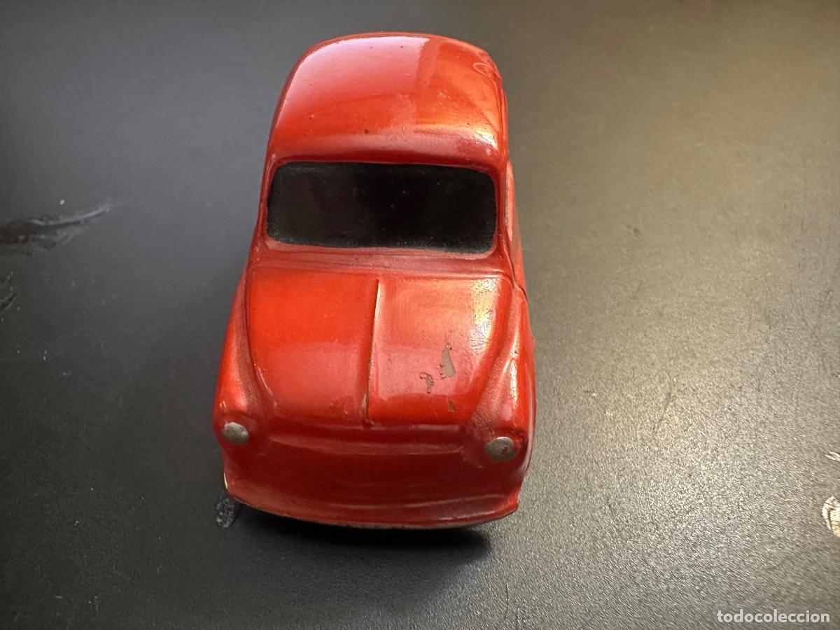 Coches a escala: SEAT 600 &ldquo;FITITO&rdquo; 1:43 MINIATURA ARGENTINA- Rojo- Cristales ahumados -Raro