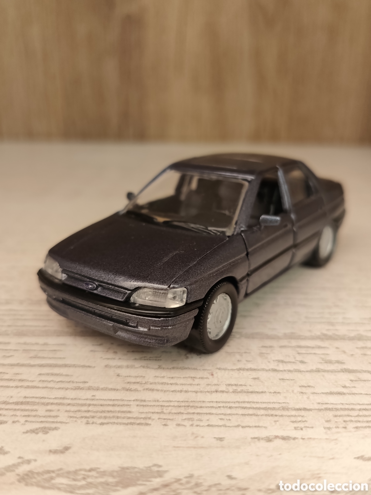 Coches a escala: FORD ORION 1.6i SCHABACK.