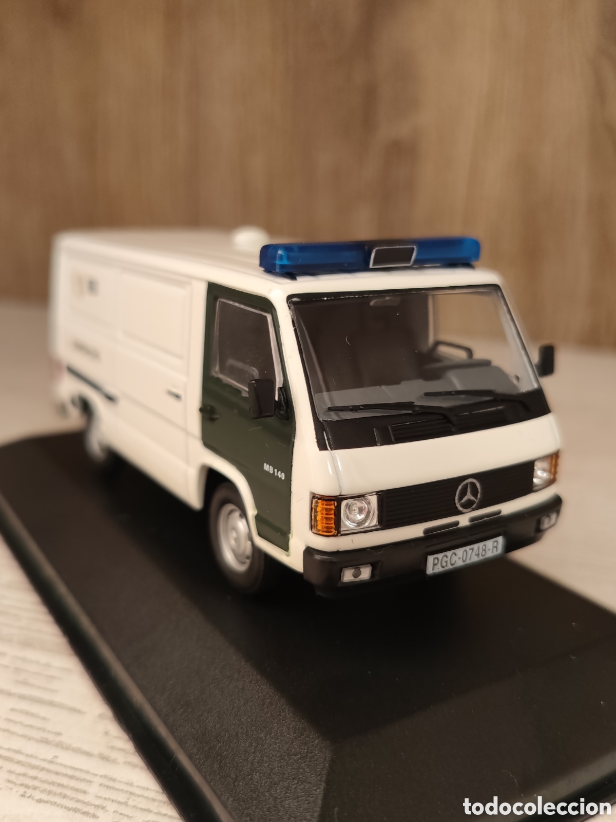 Coches a escala: MERCEDES MB 140 GUARDIA CIVIL