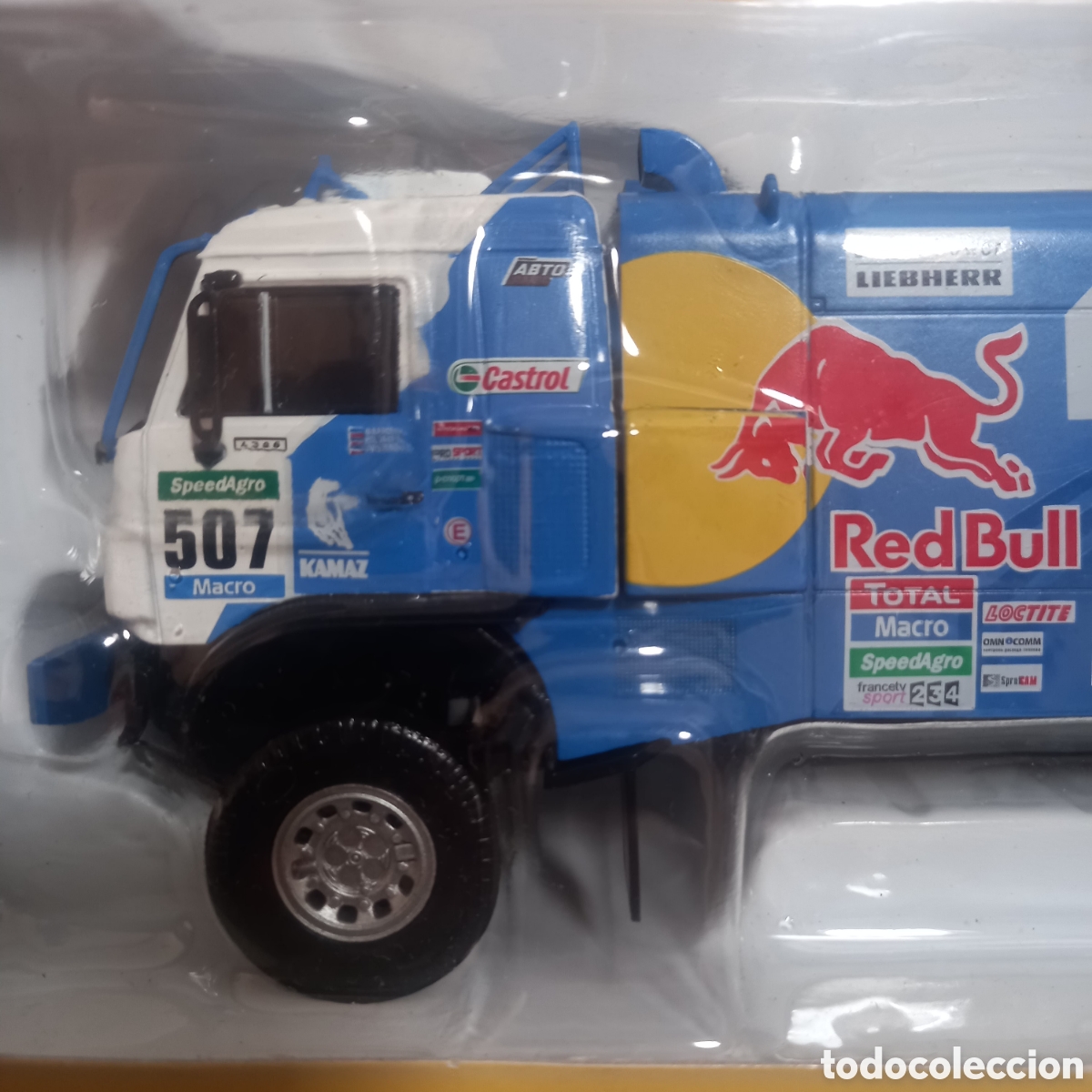 Coches a escala: 2 Camion kamaz iveco a escala 1/43 rally dakar de Colecci&oacute;n Red Bull VTB VEB Petronas sparco castrol