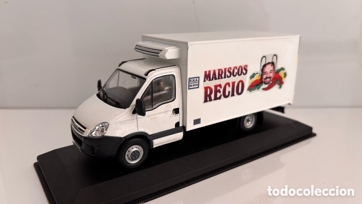 Coches a escala: 1/43 Iveco Daily Mariscos Recio - La que se avecina
