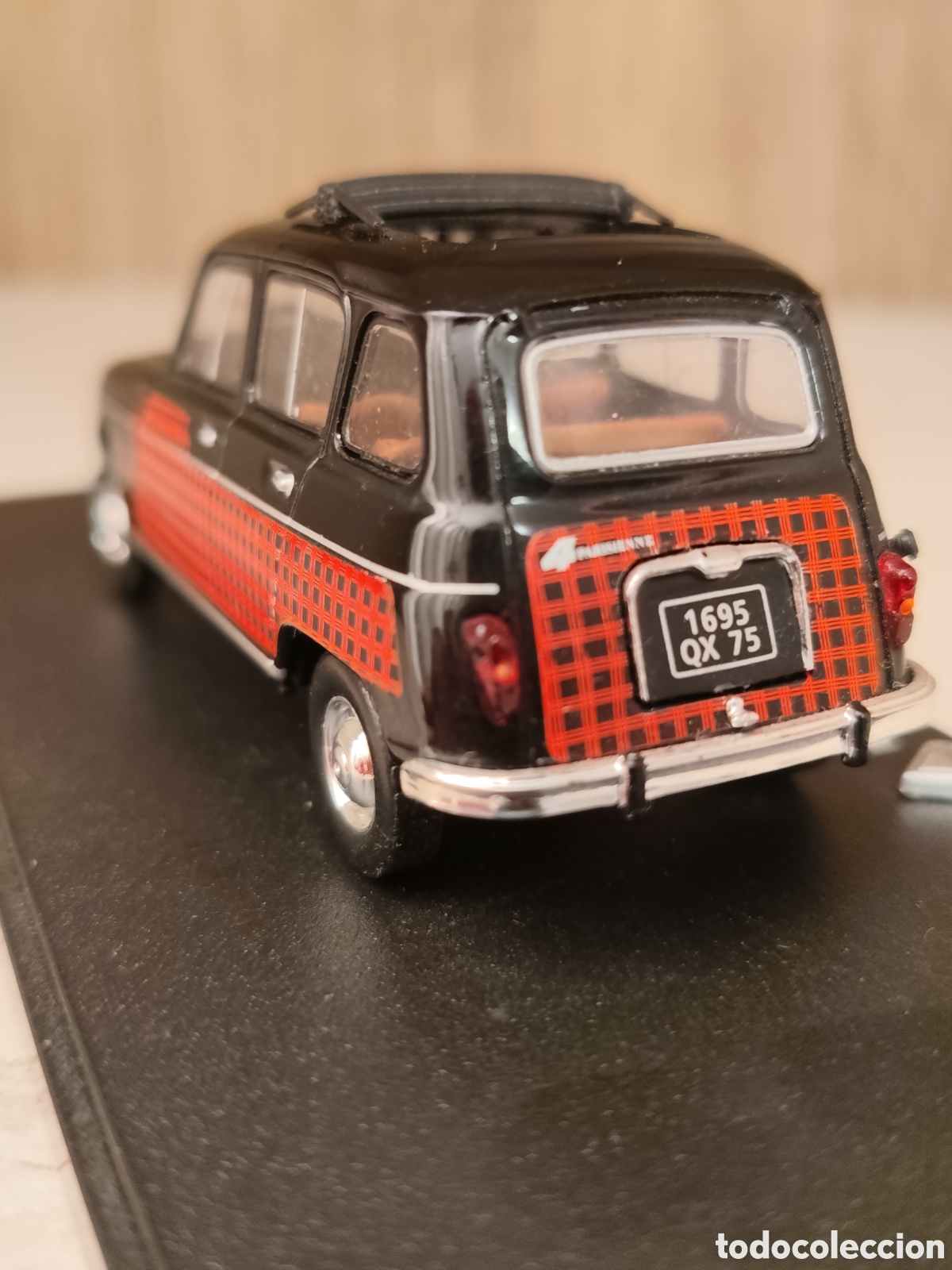 Coches a escala: RENAULT 4L LE PARISIENNE - Foto 3