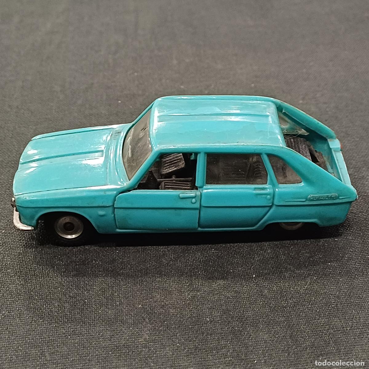 Auto in scala: RENAULT R-16 DE NACORAL/CHIQUI CARS/ESCALA 1/42 EN PLASTICO.