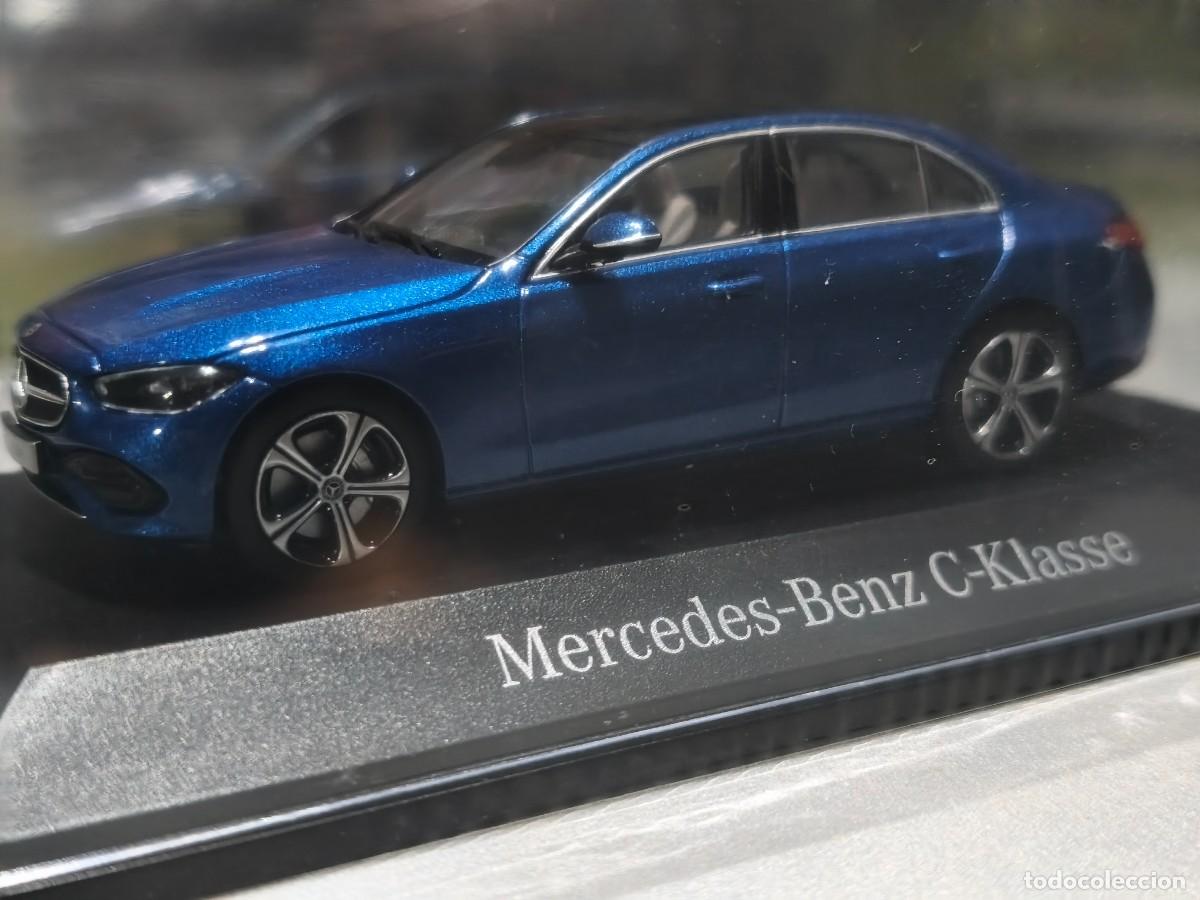Carros em escala: Mercedes-Benz C-Klasse. Escala 1/43. Herpa. Original Mercedes. Spectral Blue
