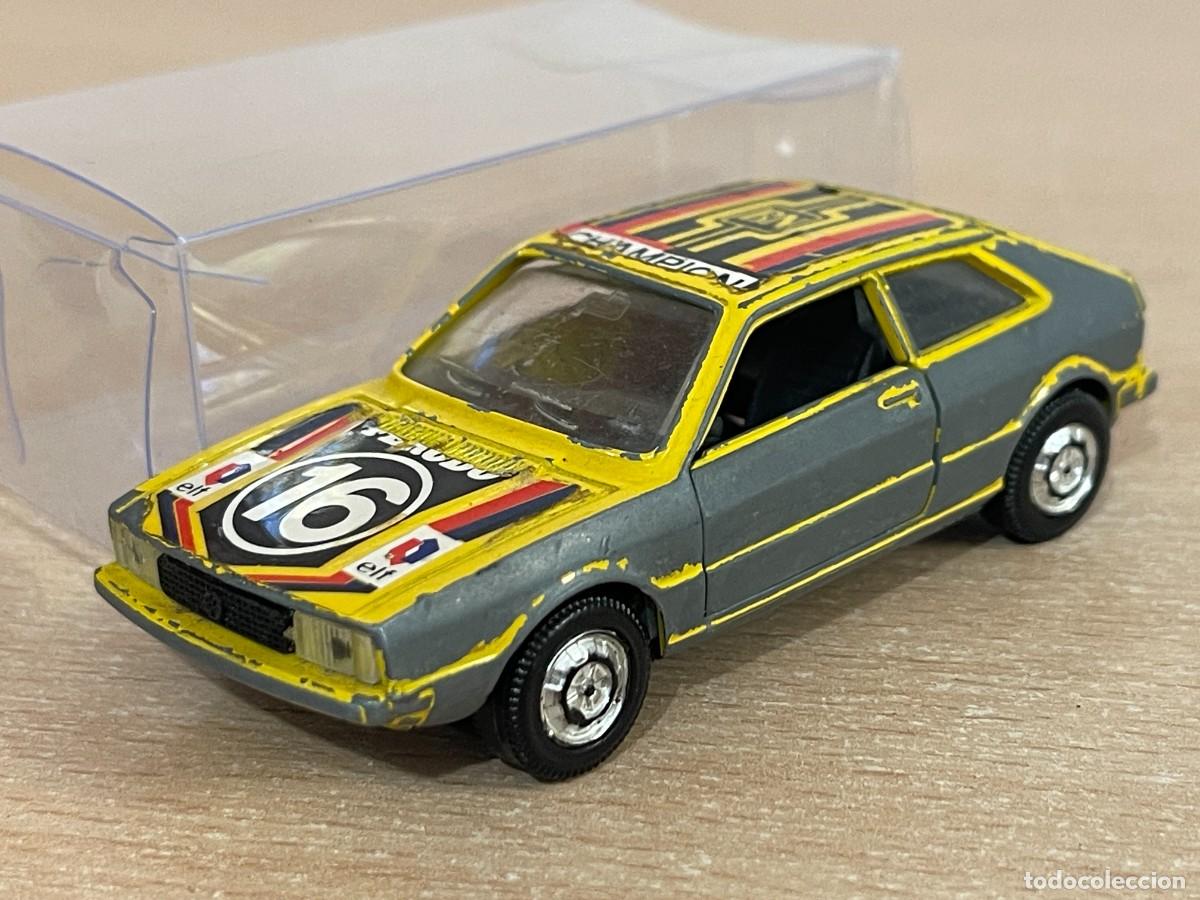 Coches a escala: 7- Mira antiguo coche VW SCIROCCO Rallye amarillo 1:43 Made in Spain die-cast metal car a&ntilde;os 80 1/43