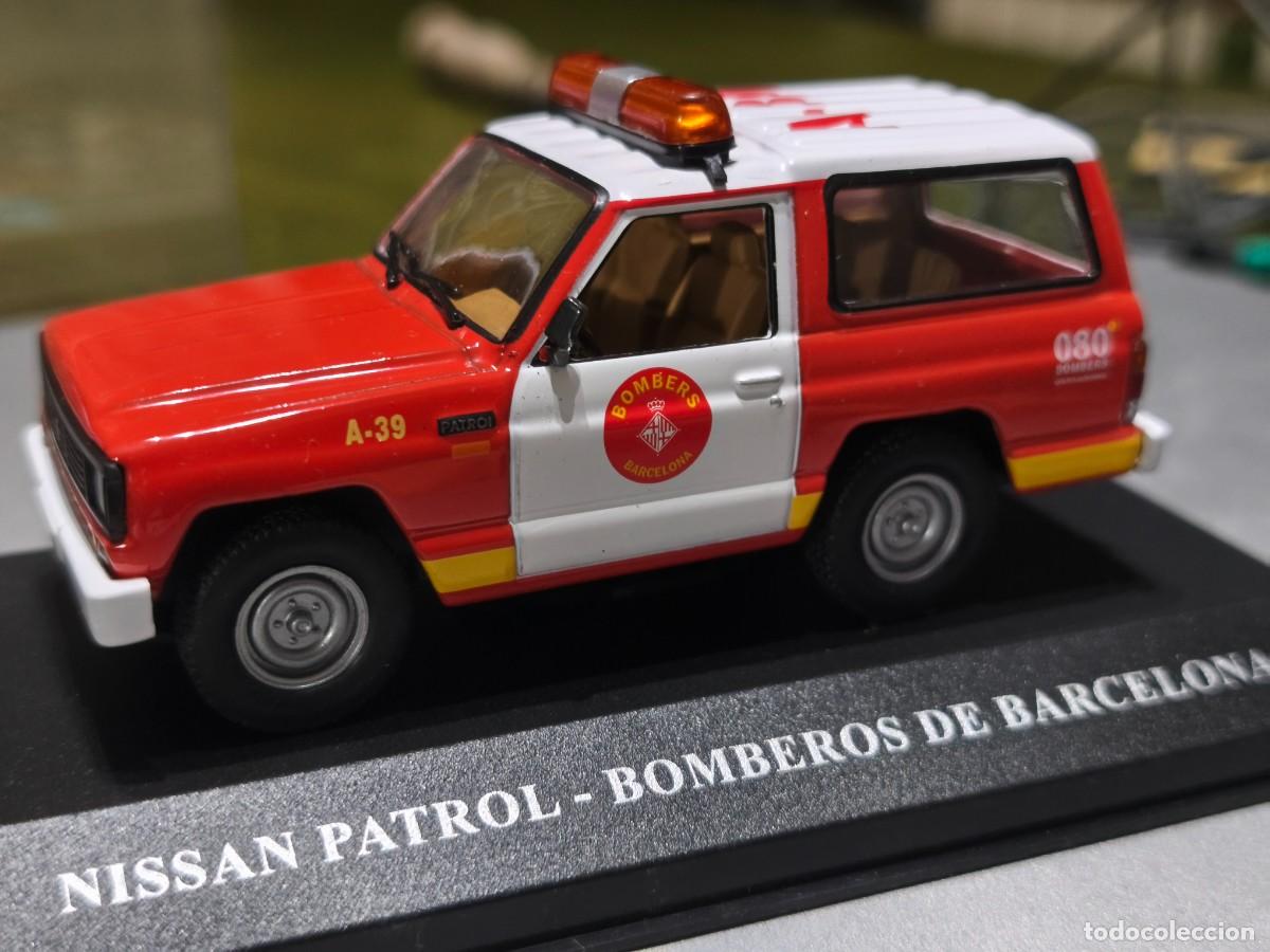 Coches a escala: Nissan Patrol Bomberos de Barcelona. Escala 1/43. Salvat.