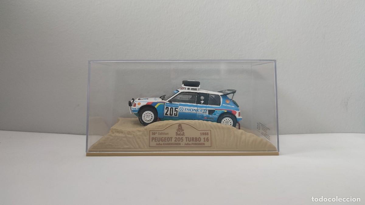 Auto in scala: Peugeot 205 T16 - J. Kankkunen - Ganador Paris-Dakar 1988 (1:43)
