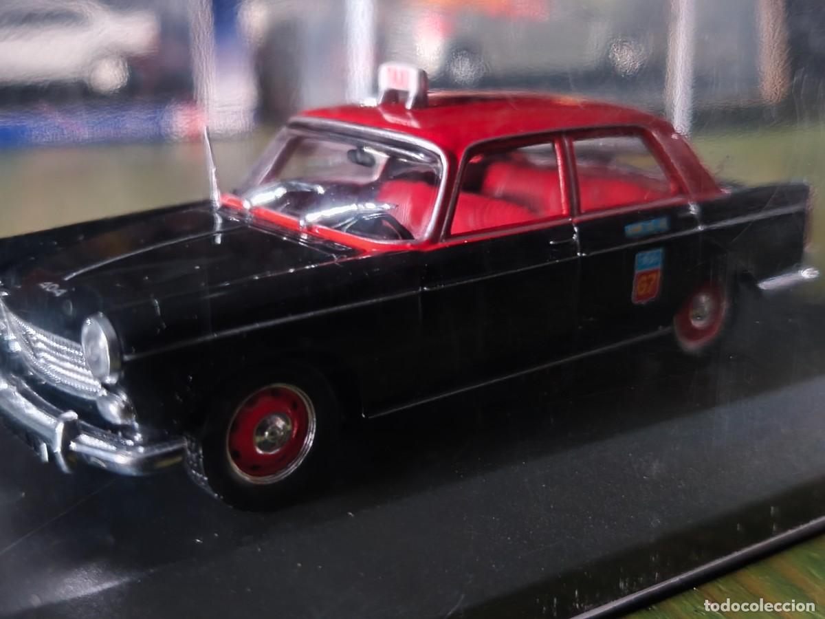 Coches a escala: Peugeot 404 Taxi Paris (1962). Escala 1/43 . Altaya.