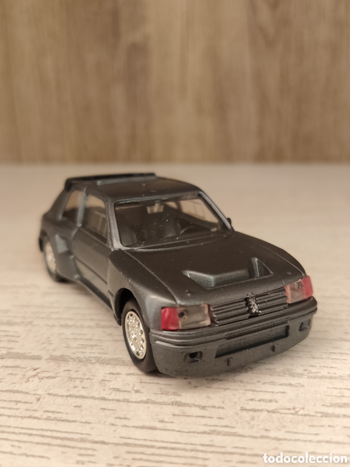 Coches a escala: PEUGEOT 205 T16 Versi&oacute;n Calle