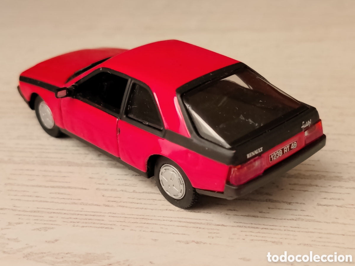 Coches a escala: RENAULT FUEGO e 1.43.....