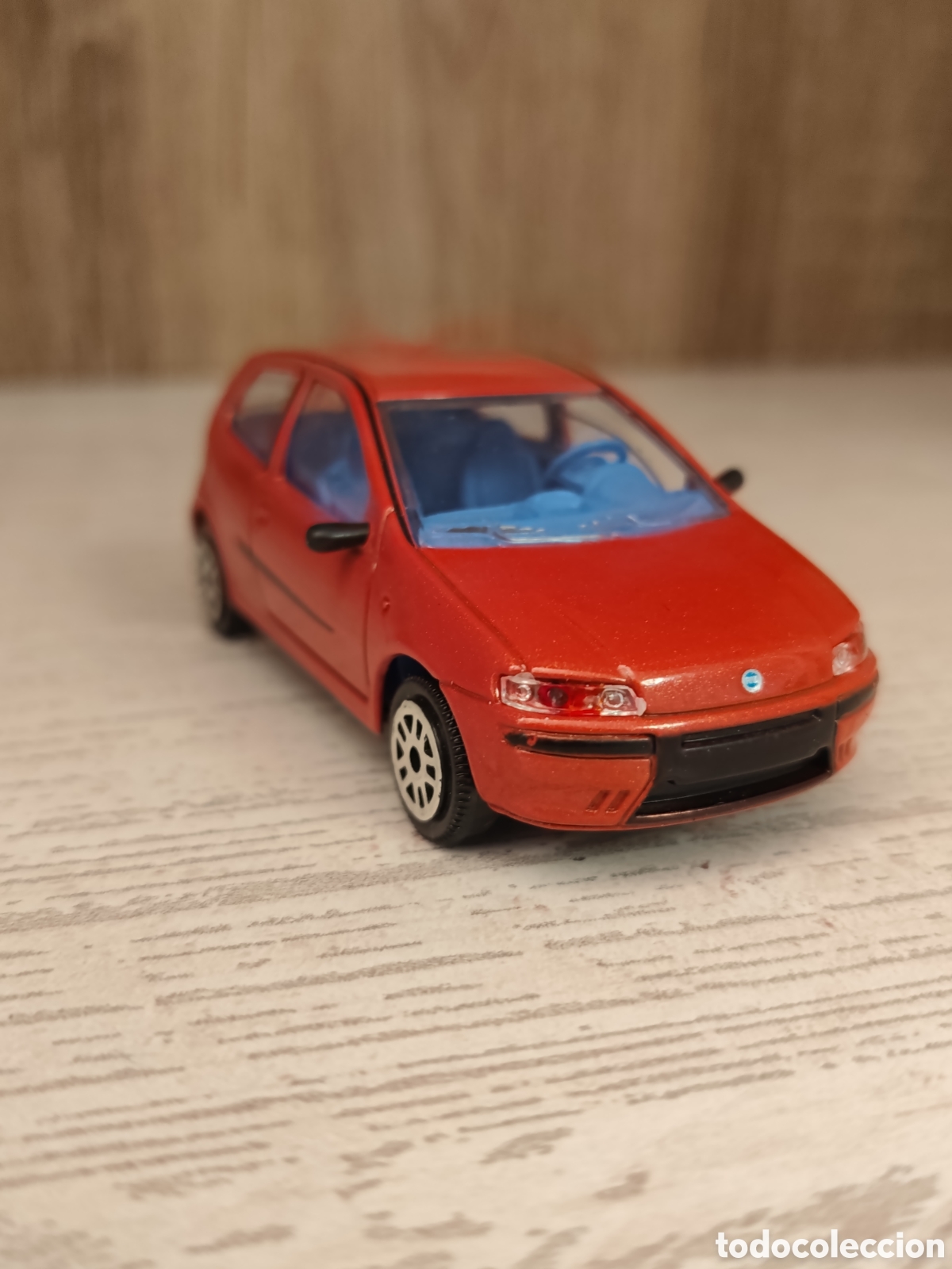 Coches a escala: FIAT PUNTO II, MAJORETTE