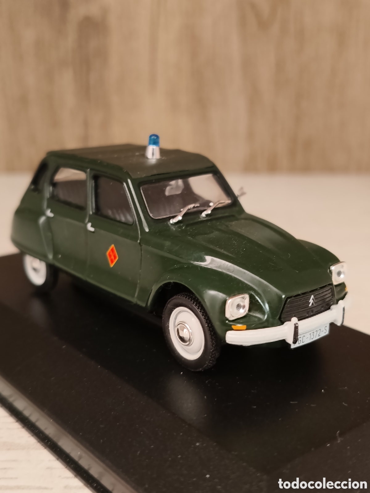 Coches a escala: CITRO&Euml;N DYANE 6 '73 GUARDIA CIVIL