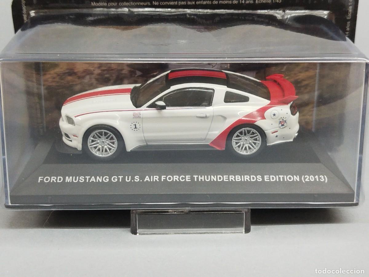 Coches a escala: FORD MUSTANG G.T U.S AIR FORCE THUNDERBIRDS EDITION (2013). Escala 1:43