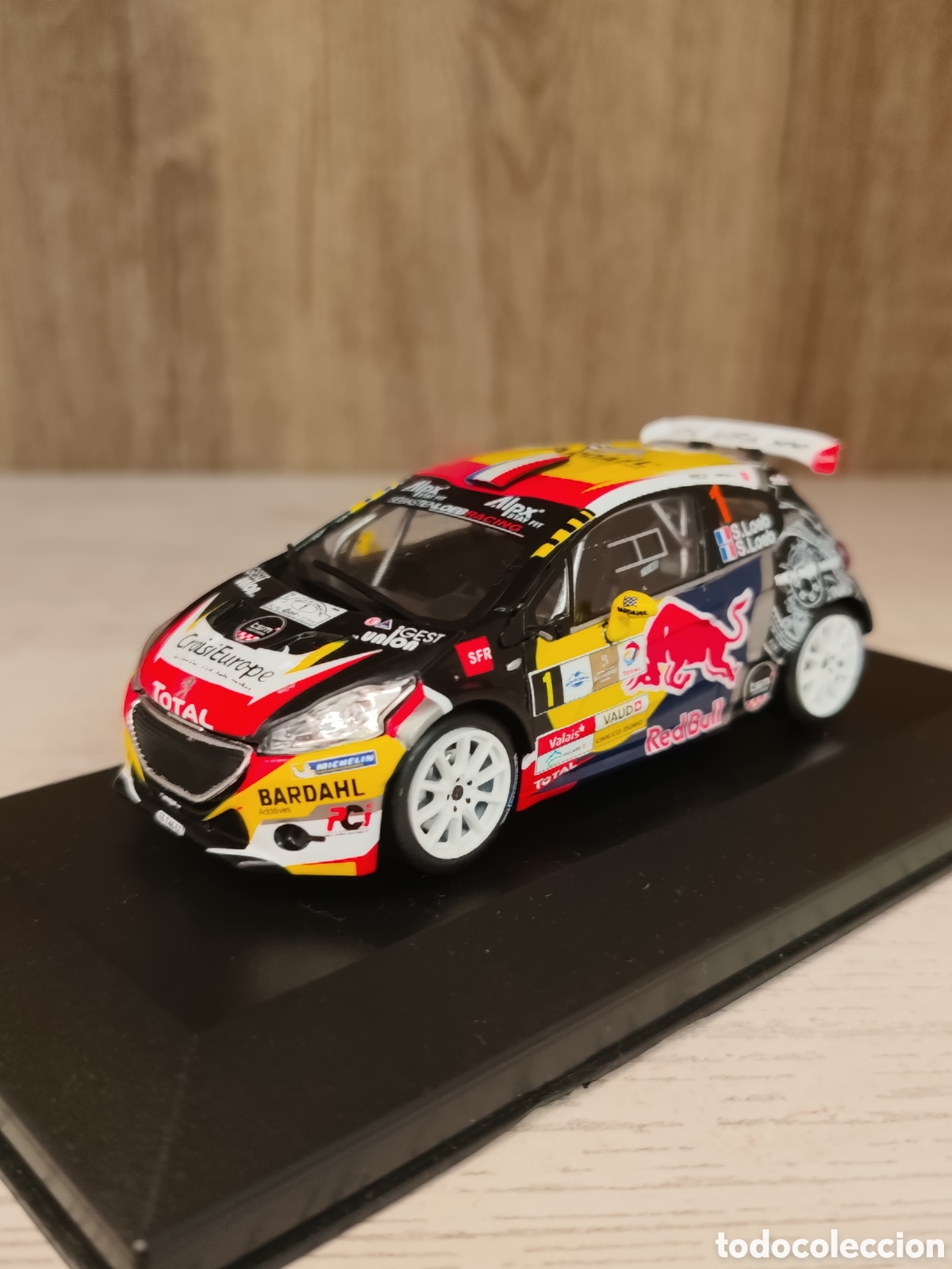 Coches a escala: PEUGEOT 208 T16 R5 LOEB